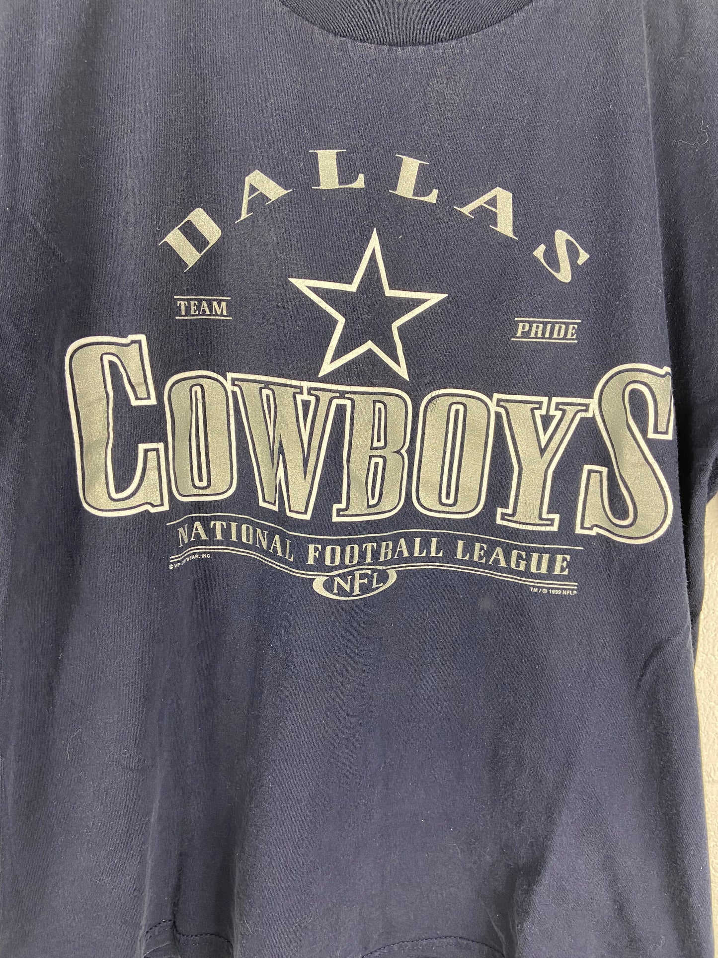 Load image into Gallery viewer, VTG NFL Dallas Cowboys 99&amp;#39; Lee Sports Tee Sz M
