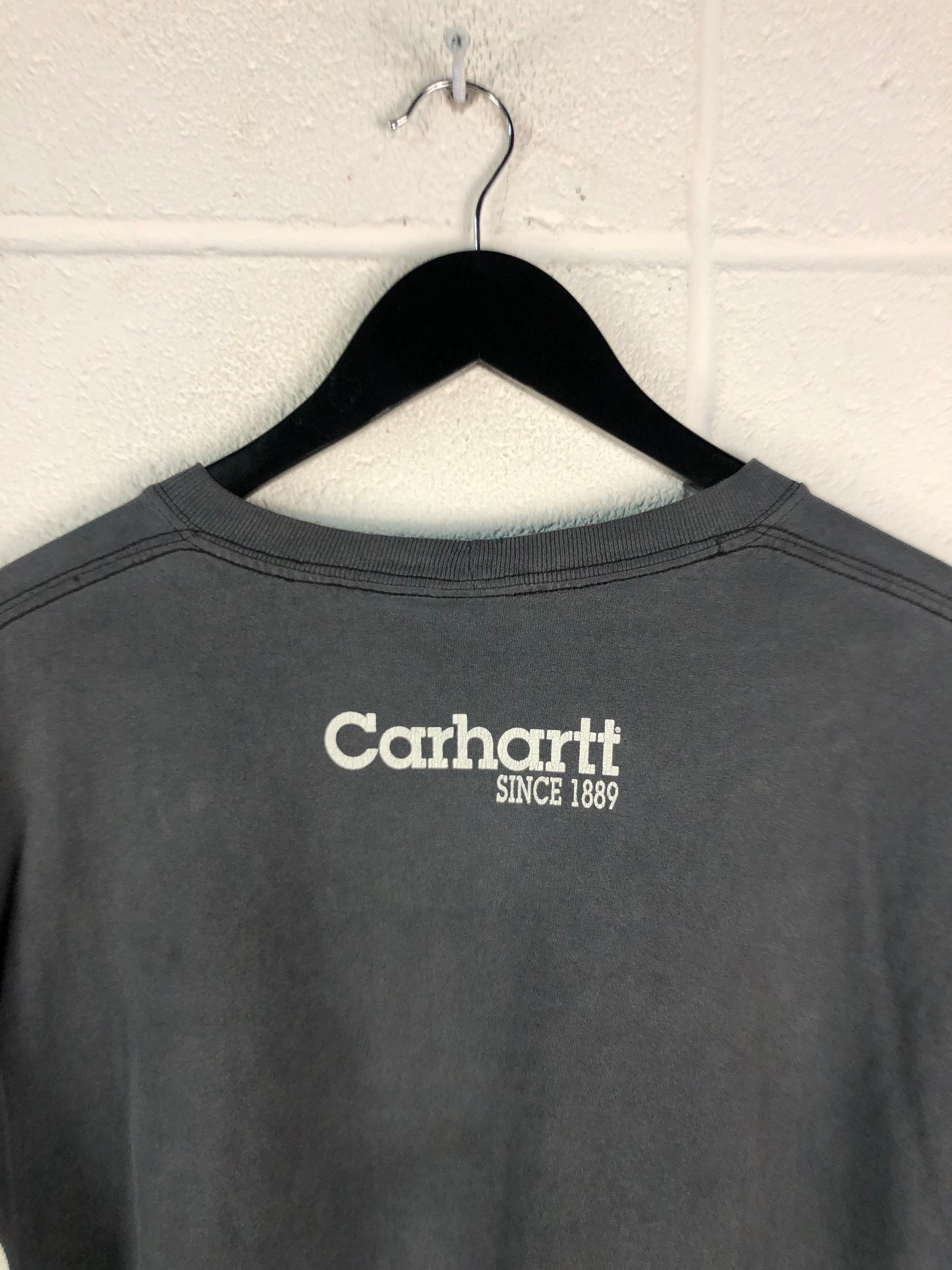 Load image into Gallery viewer, VTG Carhartt LS Logo Sleeve Graphic Shirt Sz XL
