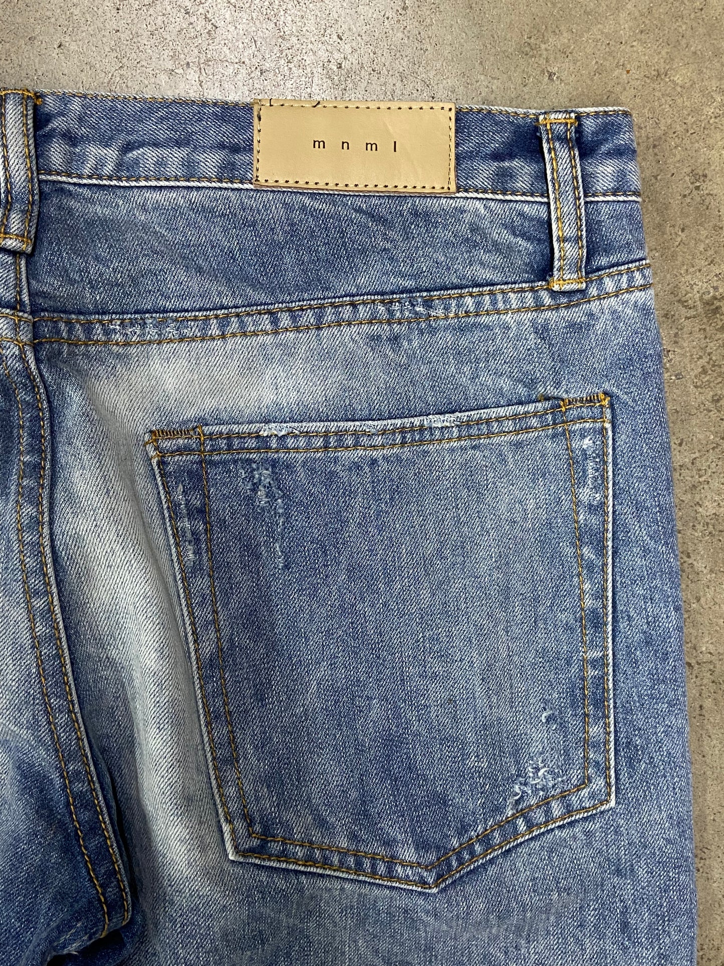 Preowned MNML Blue Denim Distressed Tapered Jeans Sz 36x33