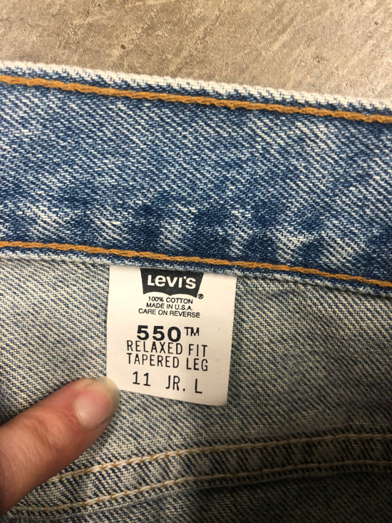 VTG Levi's Long Relaxed Fit Blue Jeans Sz 28x33