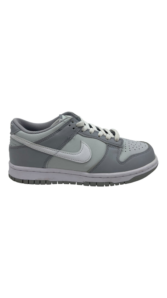 Preowned Nike Dunk Low Two-Toned Grey (GS) Sz 6.5Y/8W