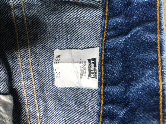 VTG Levi Medium Wash Jeans Sz 36/32