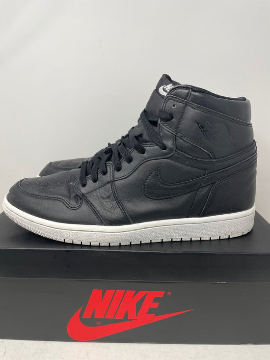 Load image into Gallery viewer, Used Jordan 1 Retro Cyber Monday (2015) Sz 11
