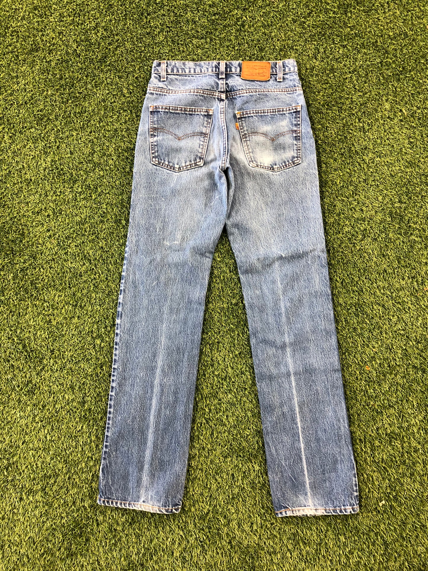 Load image into Gallery viewer, VTG Levi&amp;#39;s 505 Blue Jeans Sz 34x32
