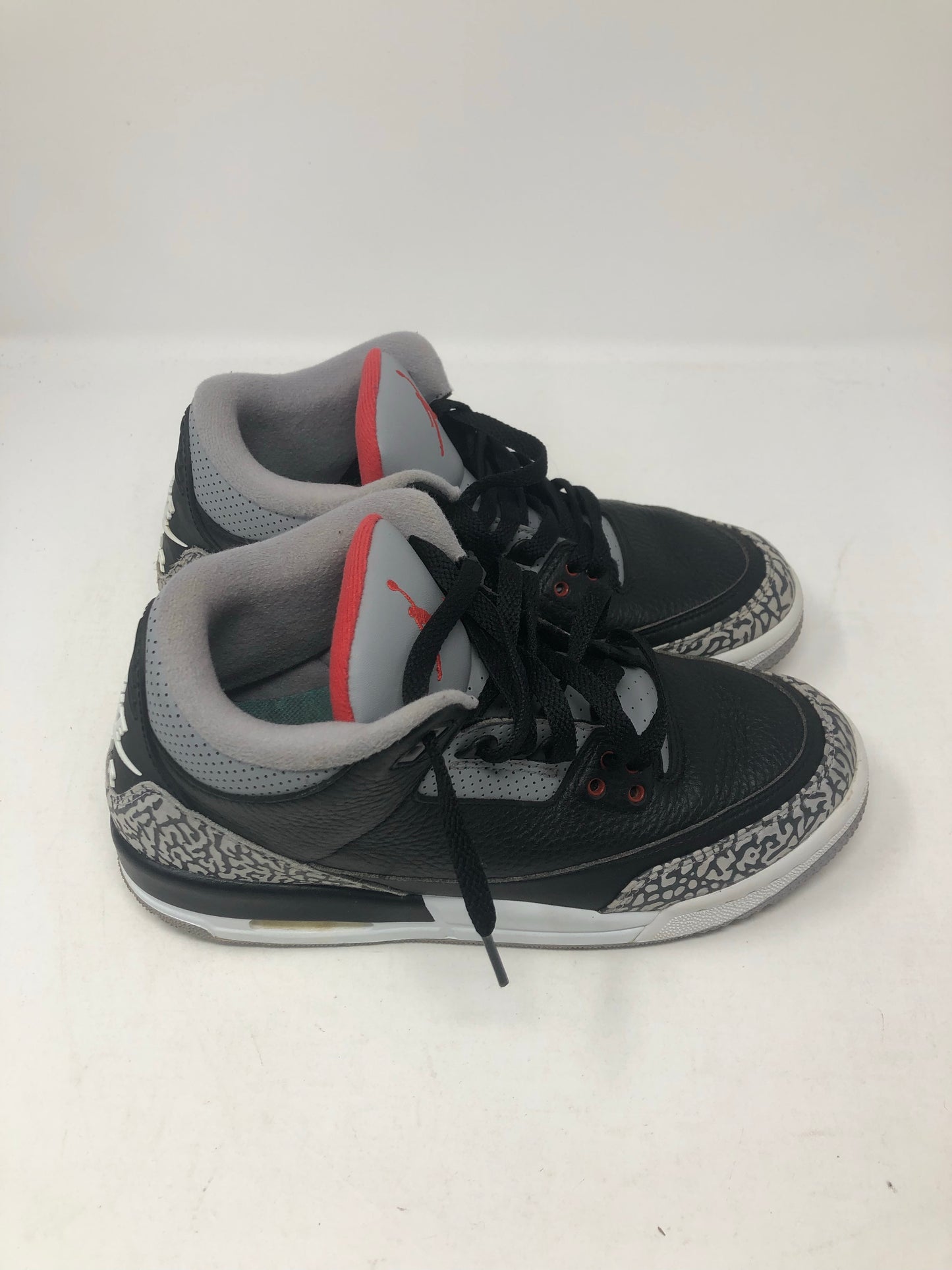 Jordan 3 Retro Black Cement 2018 (GS) Sz 7Y/8.5W