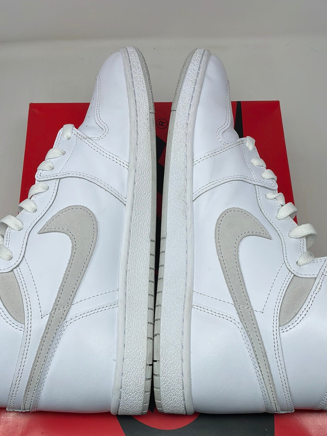 Load image into Gallery viewer, Preowned Jordan 1 Retro High 85 Neutral Grey Sz 14M/15.5W
