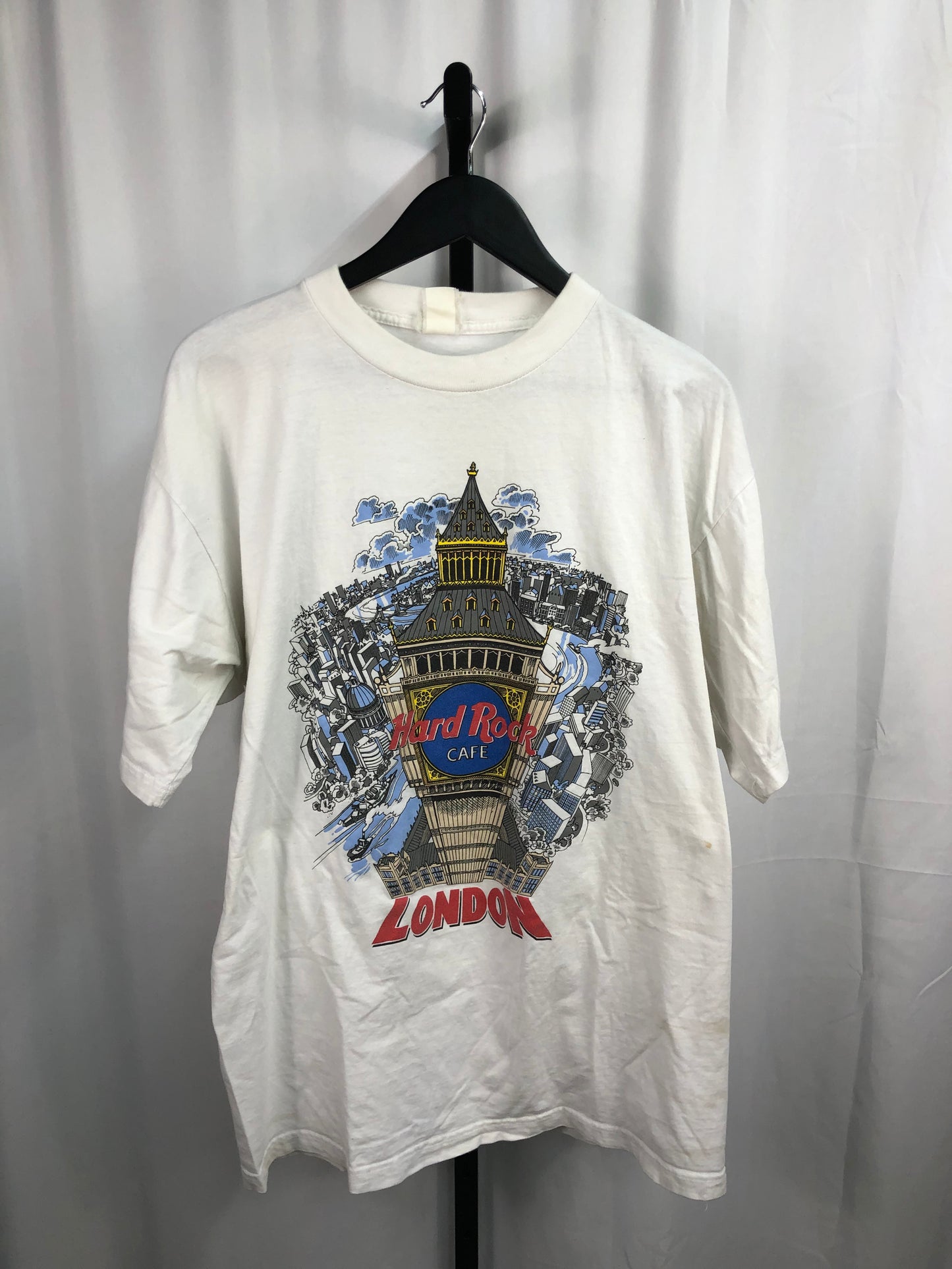 Load image into Gallery viewer, VTG Hard Rock Cafe “London” Tee XL
