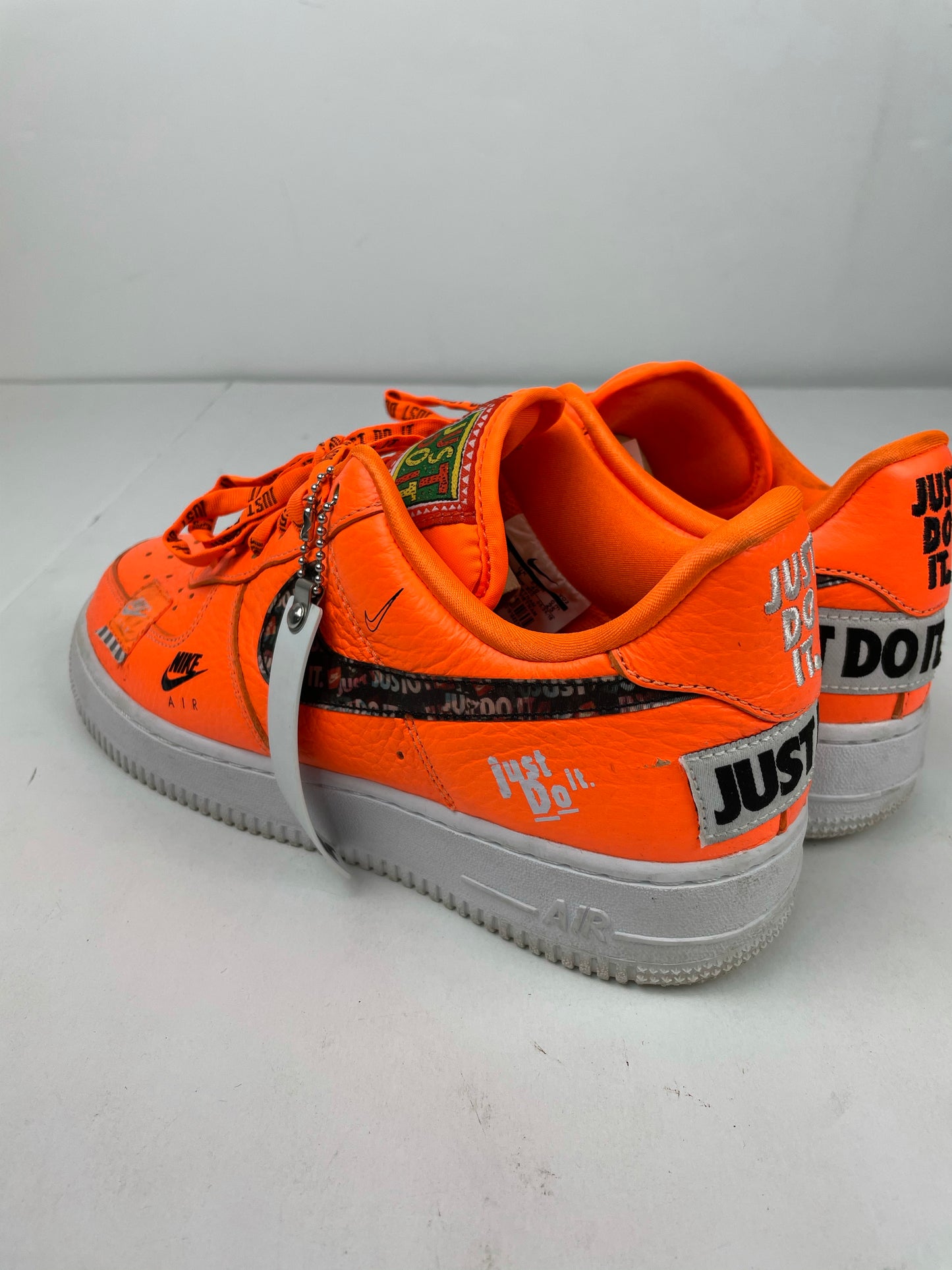 Load image into Gallery viewer, Used Air Force 1 &amp;quot;Just Do It&amp;quot; Sz 7
