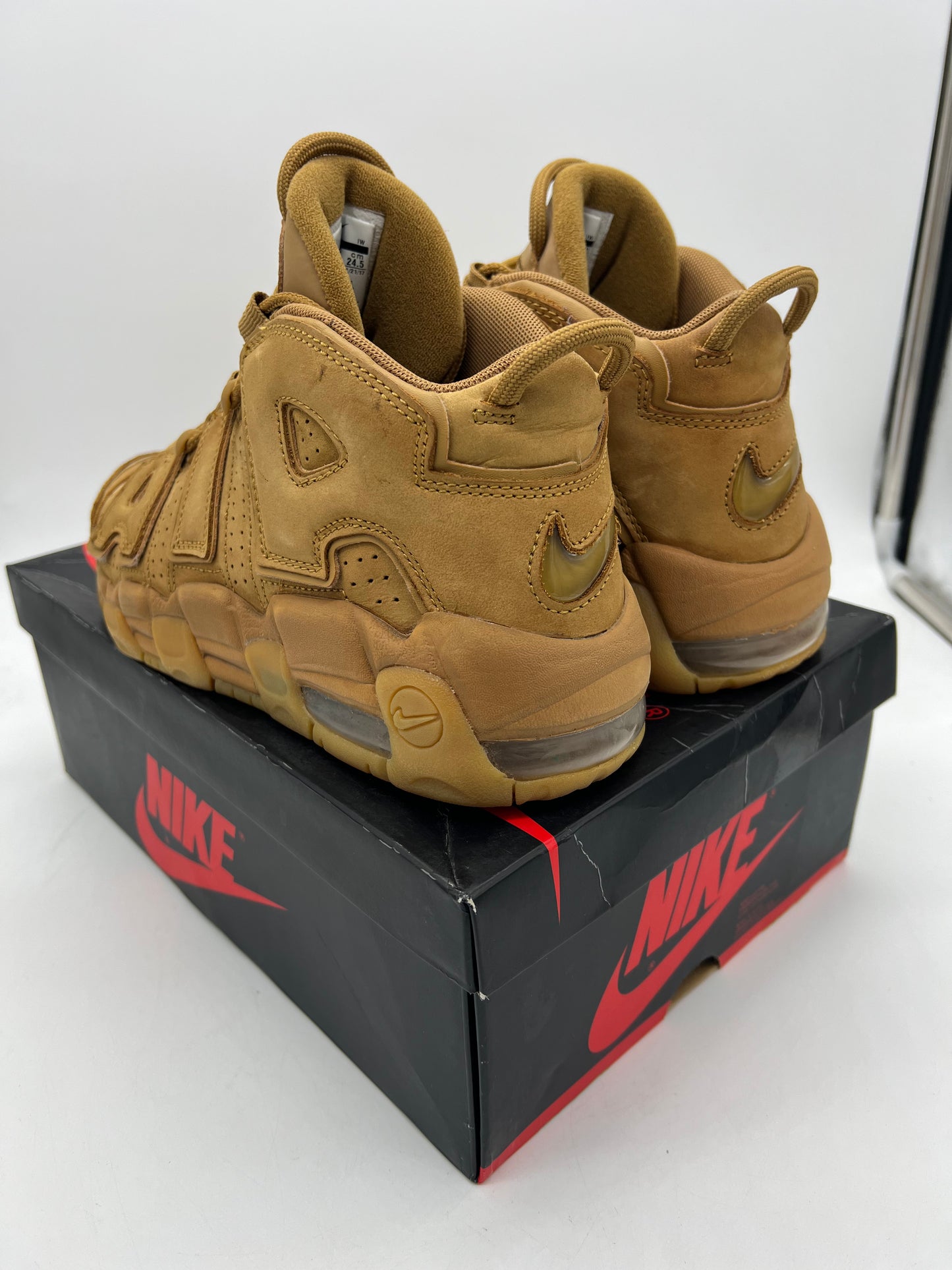 Used Nike More Uptempo Gs 'Flax' Sz 6.5y