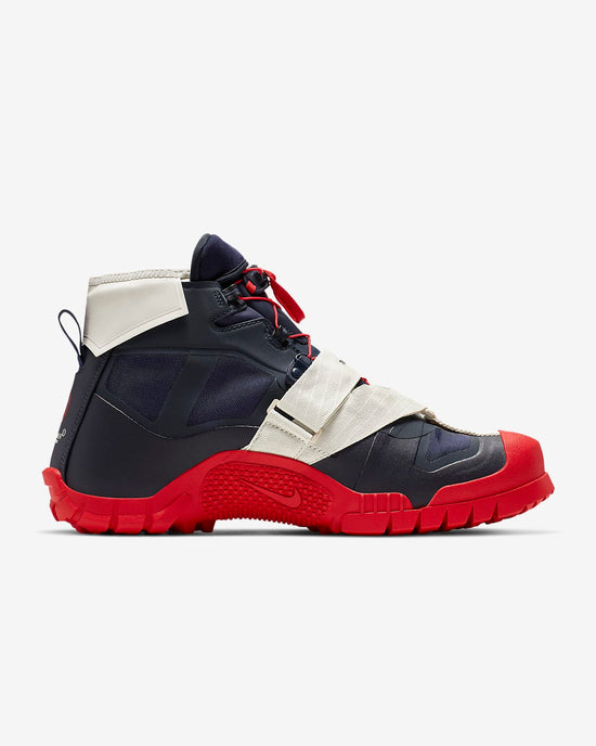 Load image into Gallery viewer, Nike SFB Mountain Men&amp;#39;s Undercover Obsidian
